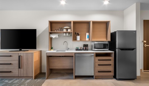 Studio, 1 Queen Bed, Accessible, Bathtub (Mobility & Hearing)