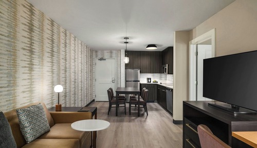 Suite, 1 Bedroom, Bay View, Corner