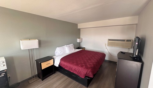 Single Room, 1 King Bed, Non Smoking