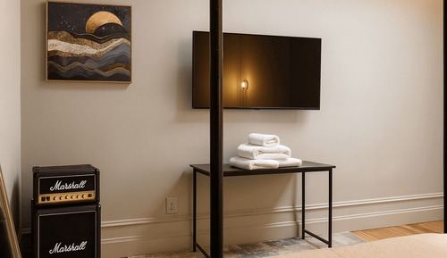 Premier Double Room, 1 Queen Bed, Refrigerator