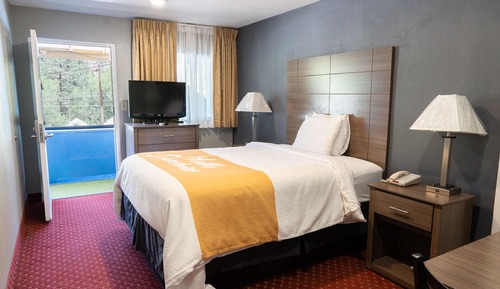 Classic Room, 1 Queen Bed