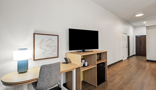 Room, 2 Queen Beds, Accessible (Mobility & Hearing, Roll-in Shower)
