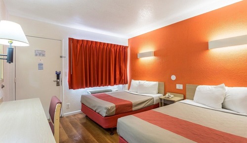 Standard Room, 2 Double Beds, Non Smoking
