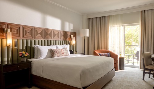Deluxe Room, 1 King Bed