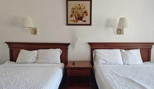 Room, 2 Queen Beds, Non Smoking