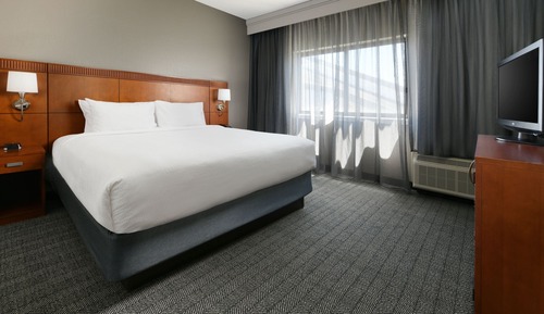 Suite, 1 Bedroom, Balcony, Courtyard View (Mobility/Hearing Accessible, Tub)