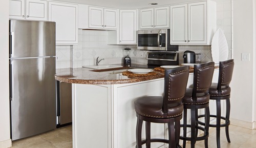 Suite, 1 Bedroom Penthouse (King - Bay Front)