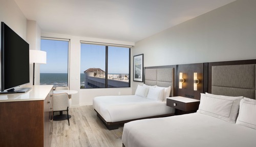 Superior Room, 2 Queen Beds, Accessible, Bay View (Bathtub)