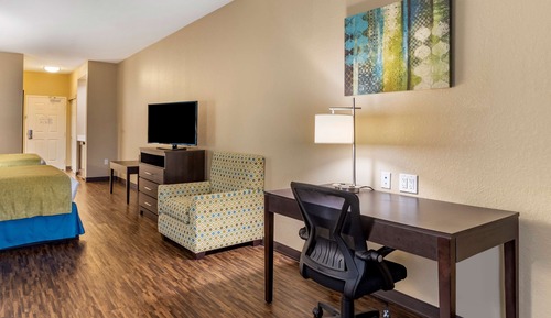 Suite, 2 Queen Beds, Refrigerator & Microwave, Ocean View (with Single Sofabed)