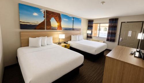 Queen Room with Two Queen Beds - Non-Smoking