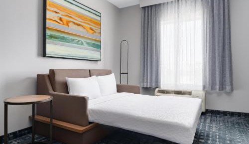 One-Bedroom King Suite - Non-Smoking