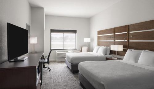 Queen Room with Two Queen Beds - Disability Access