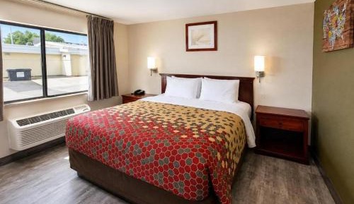 Deluxe Single Room