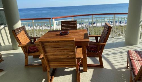 Three-Bedroom Apartment - Oceanfront