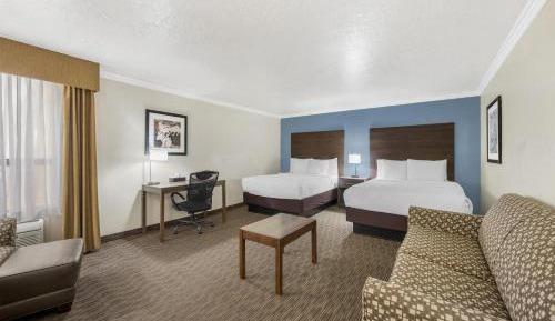 Queen Room with Two Queen Beds and Sofa Bed - Non-Smoking