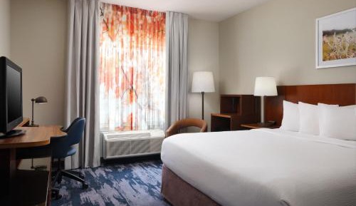 King Room with Bathtub - Mobility Access