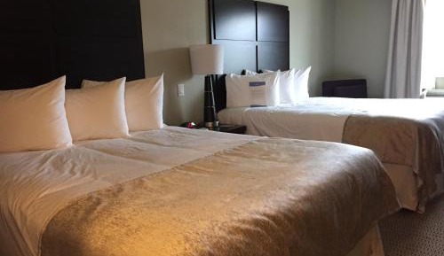 Queen Room with Two Queen Beds - Non-Smoking