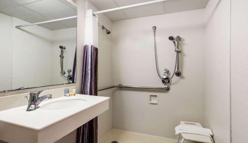 Double Room with Two Double Beds - Mobility Access/Non-Smoking