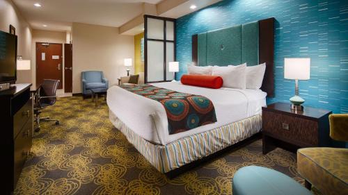 King Room with Sofa Bed - Non-Smoking