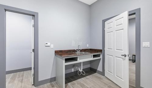 King Kitchenette Suite with Private Balcony