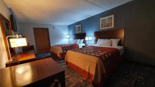Queen Room with Two Queen Beds - Disability Access