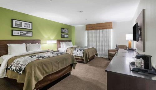 Queen Room with Two Queen Beds - Non-Smoking