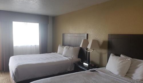 Queen Room with Two Queen Beds - Exterior Entrance