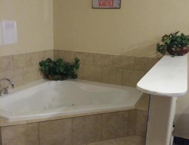 Suite with Hot Tub