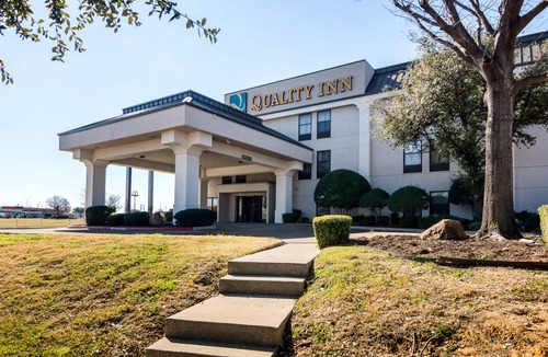 Fort Worth Hotel | Days Inn by Wyndham Fort Worth North / Fossil Creek