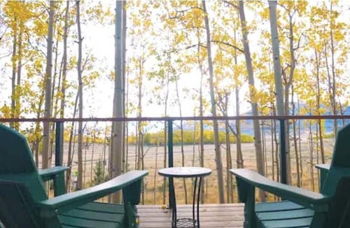 Michigan Hill House | Modern Mountain Retreat