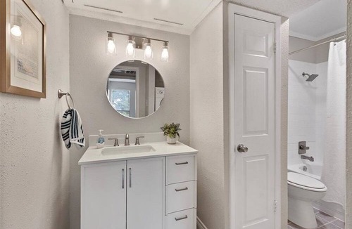 Westchase Apartment | Westpark Area Getaway