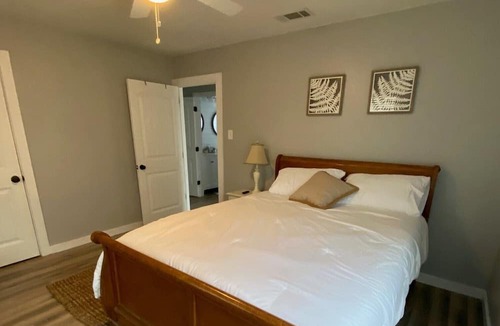 Troy Other | Cozy Country Farmhouse- 23 mins to Waco and 10 to Temple.