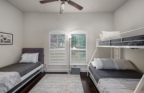 Garden Ridge House | Monthly Stays | Large Families | WIFI