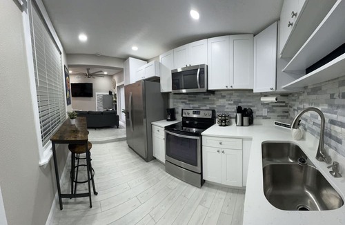 Pine Hills House | Remodeled 3br 1b Orlando FL home. Near Main events and attractions within 20min