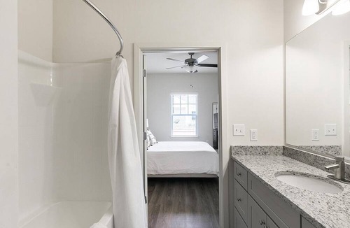 Fort Worth Apartment | Modern Apartment in Prime Location (ID1401X788)