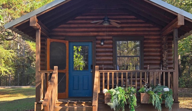 Lakeview Cabin Little Boy Blue