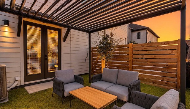 Spring Branch 3BR - Mins to CityCentre